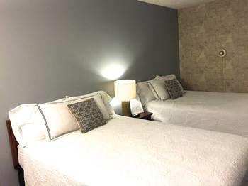 Hotel Lakeshore