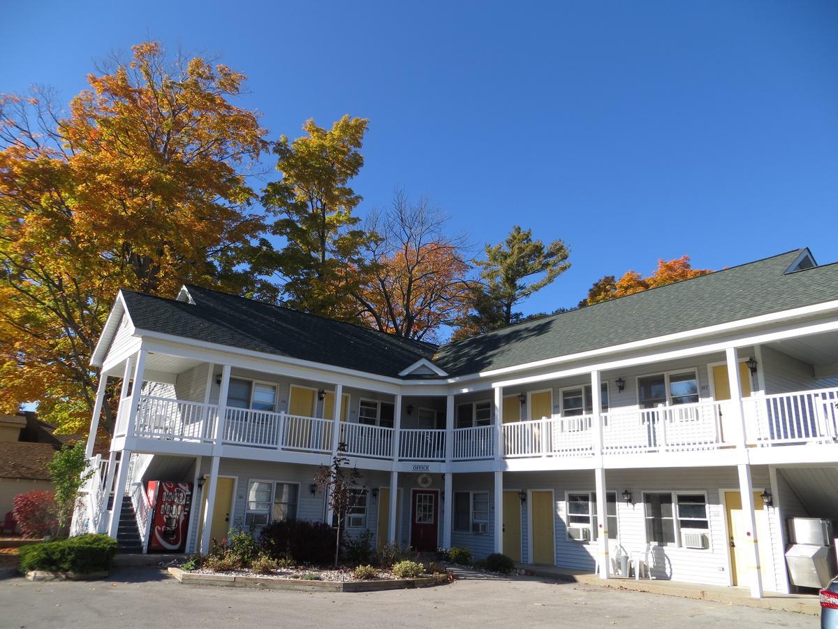 Hotel Lakeshore 3*