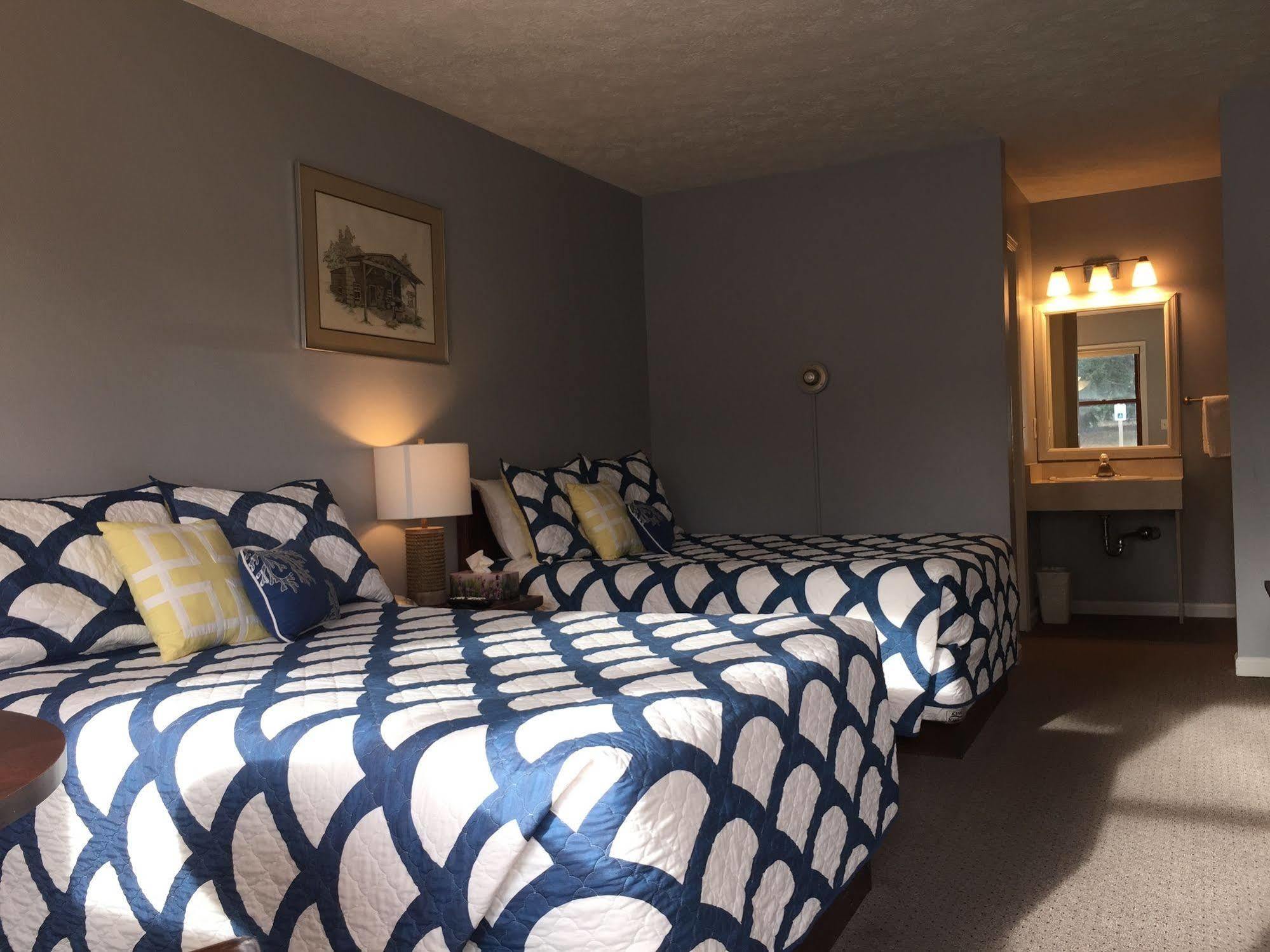 Hotel Lakeshore 3*